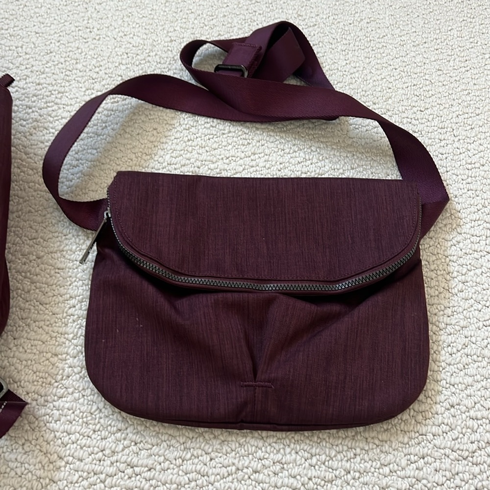 Lululemon Athletica Burgundy Backpack - Picture 10 of 16